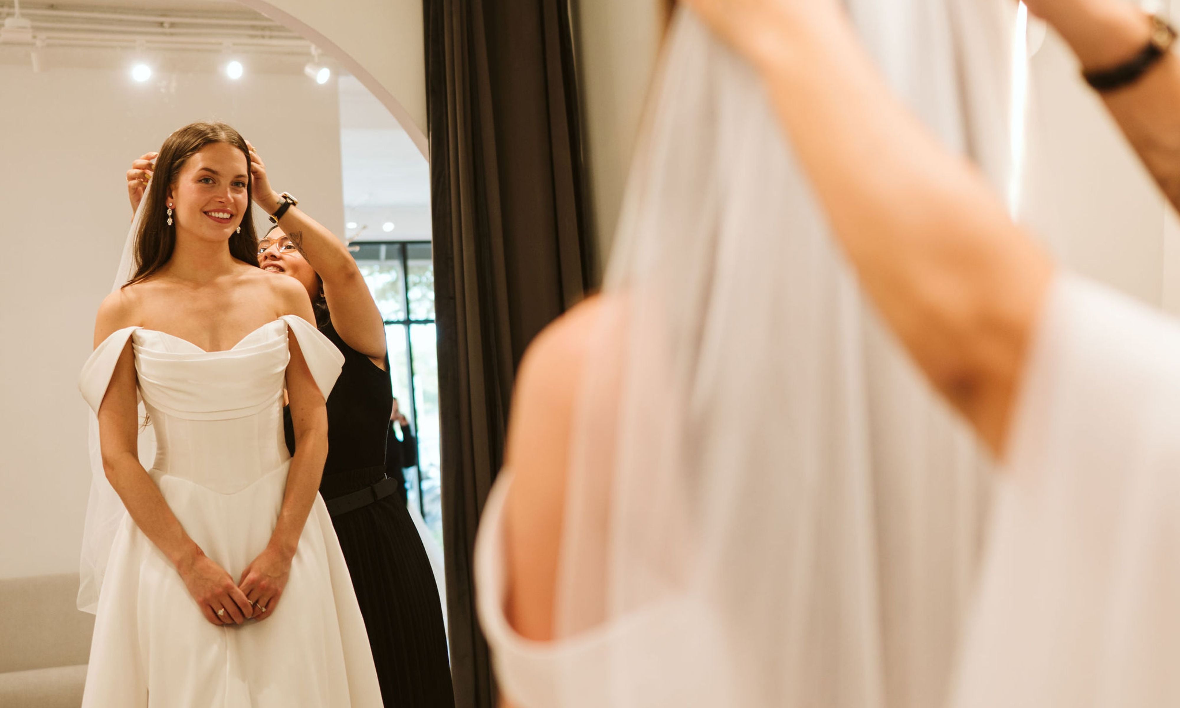 What Size Am I in Wedding Dresses? A Complete Bridal Sizing Guide  Luxe  Redux Bridal