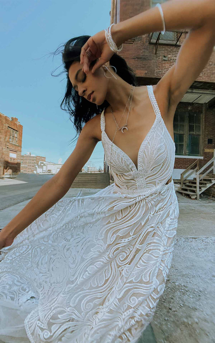 All Who Wander Jaden Size 10 Luxe Redux Bridal