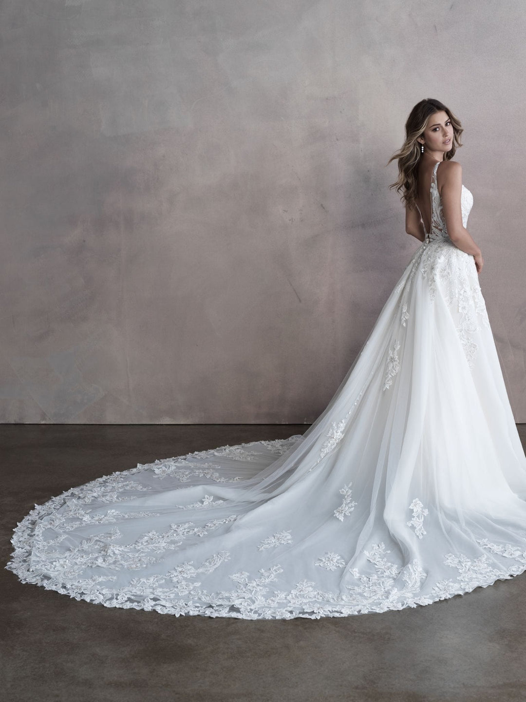 Allure 9800L - Size 10