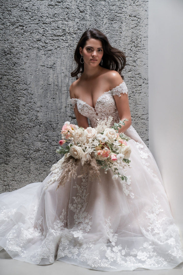 Allure C682 - Size 18