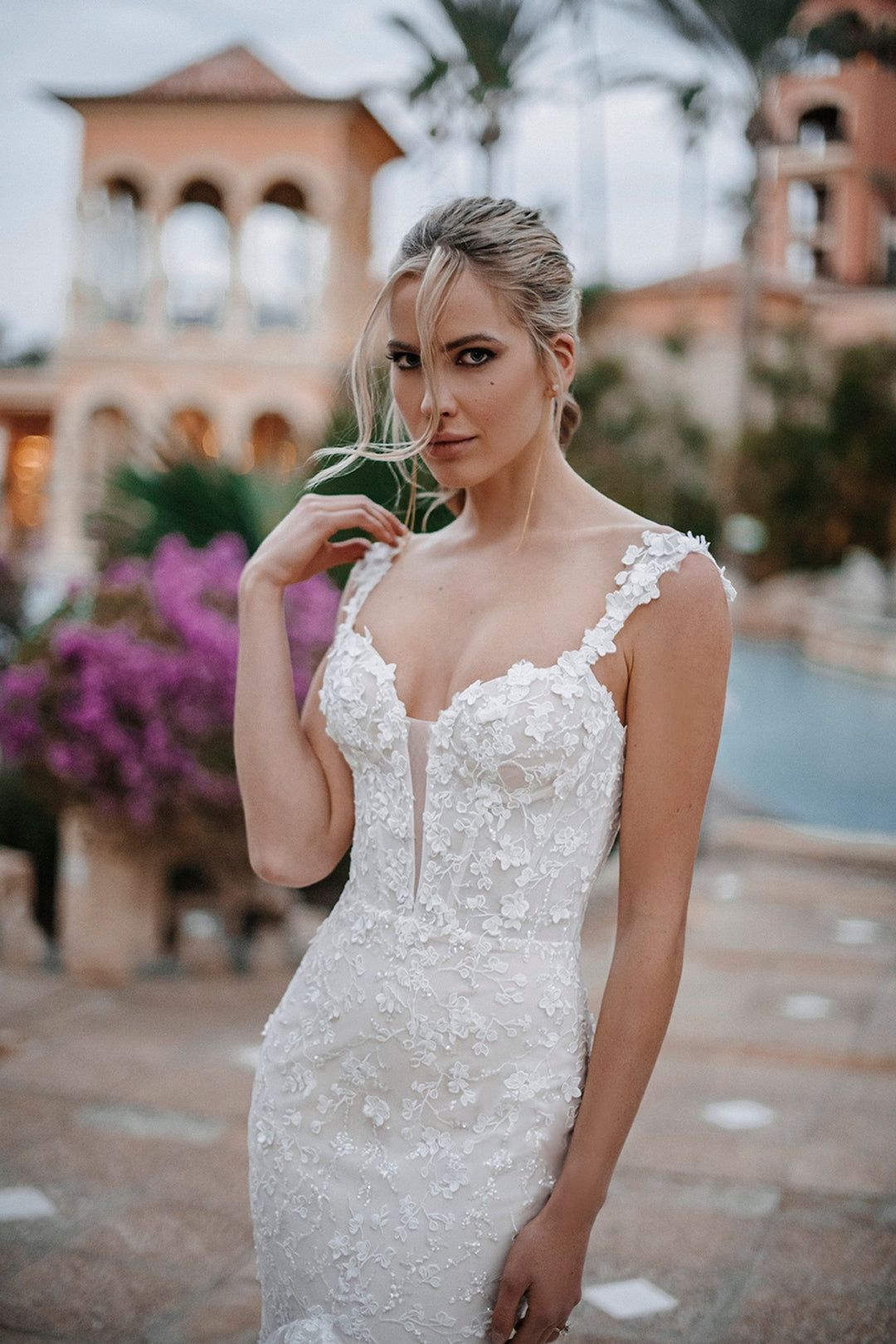 Allure Monika E261 - Size 14
