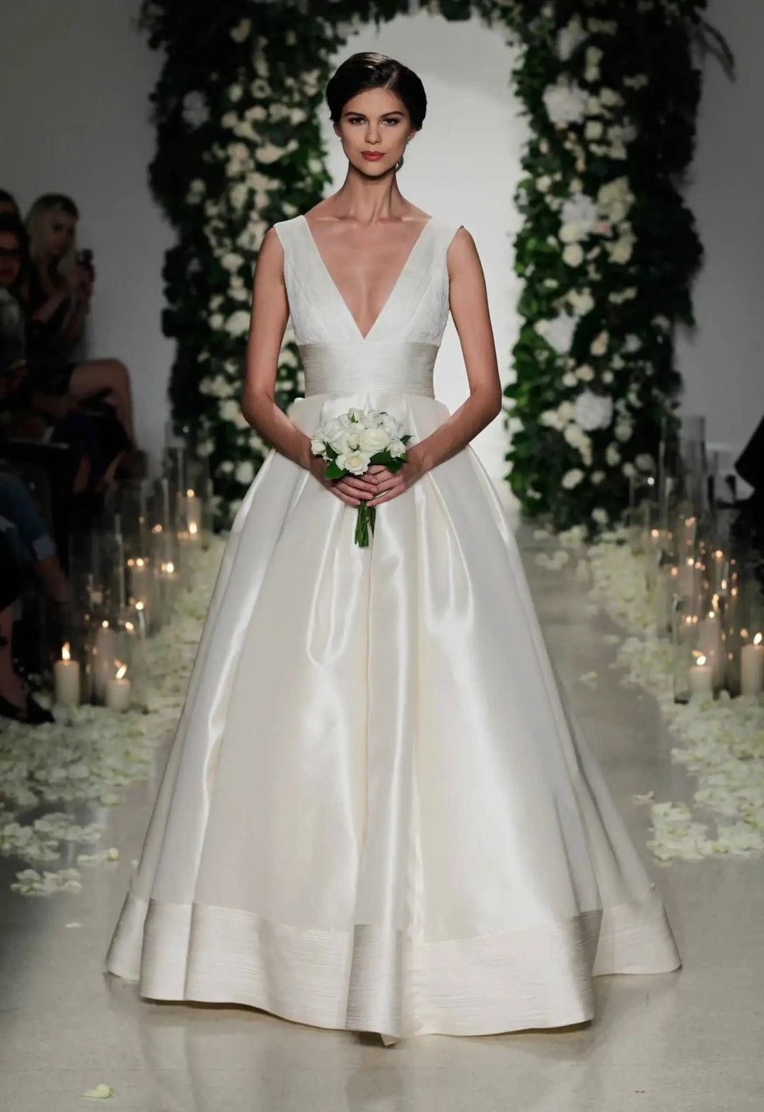 Anne Barge Langham - Size 8