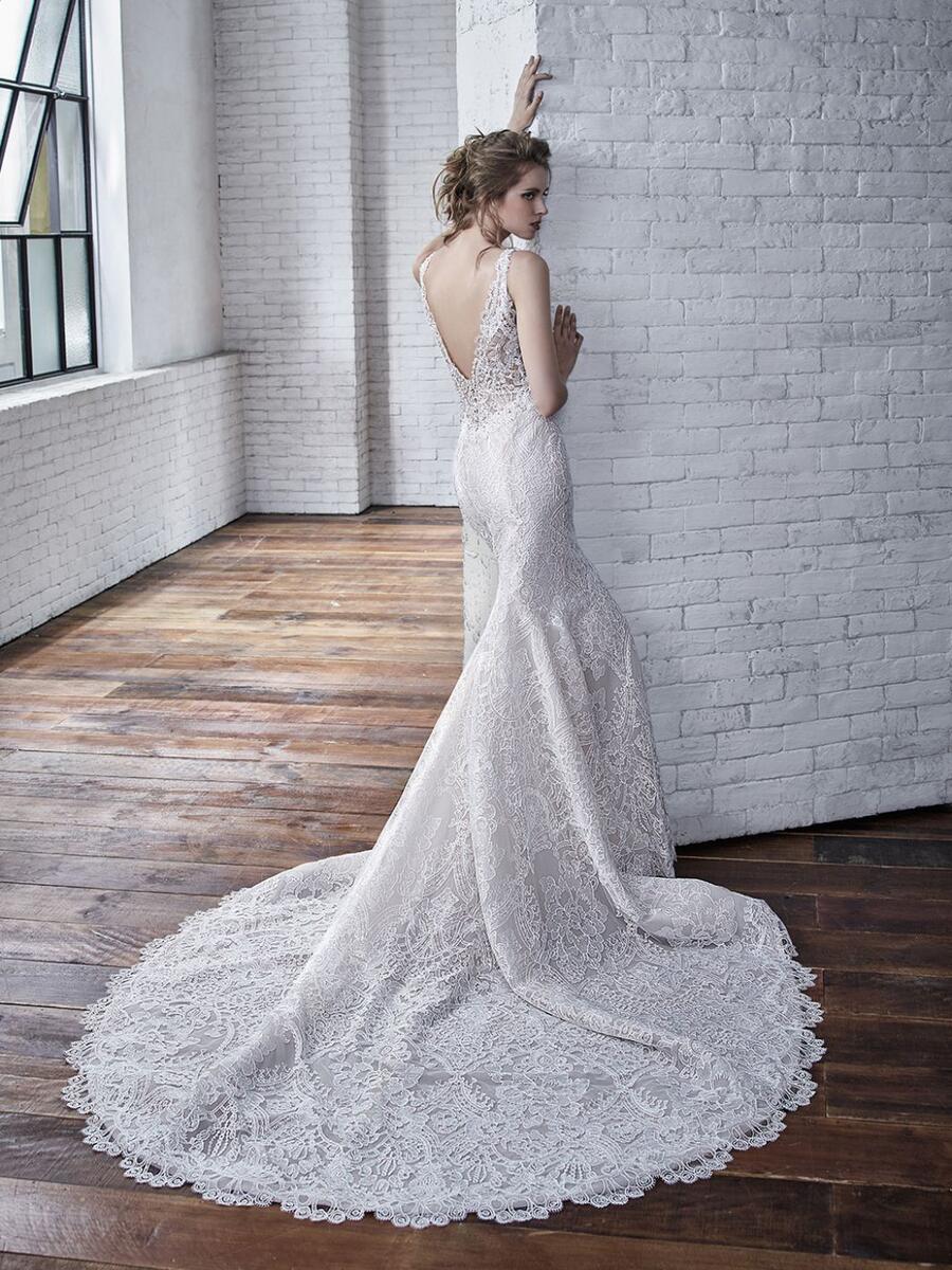 Badgley Mischka Cindy - Size 14