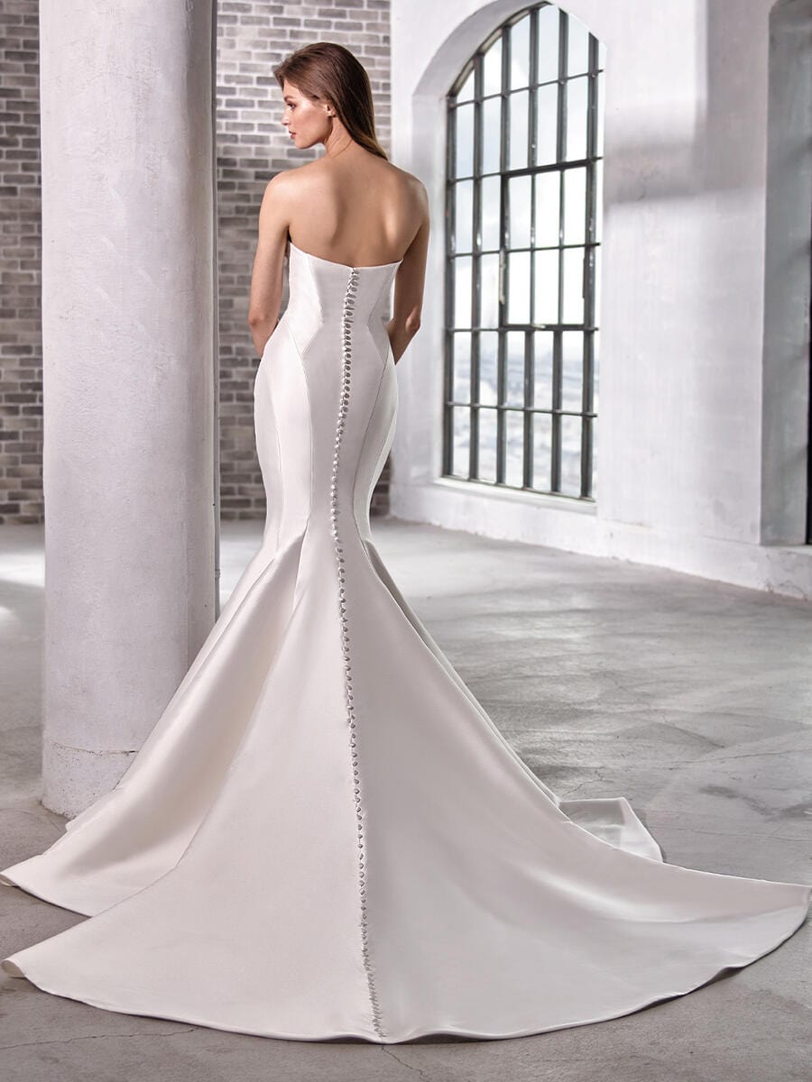 Badgley Mischka Frida - Size 10