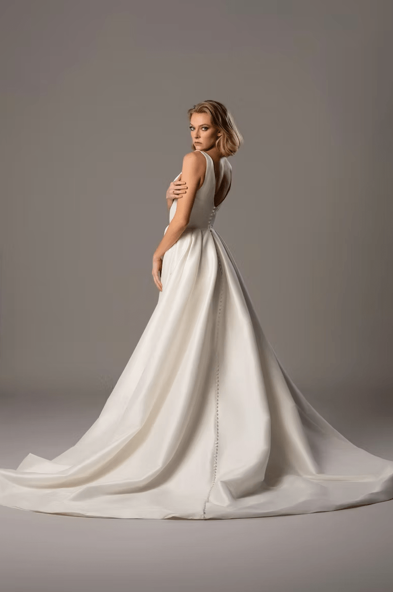 Colby John Maeve - Size 12