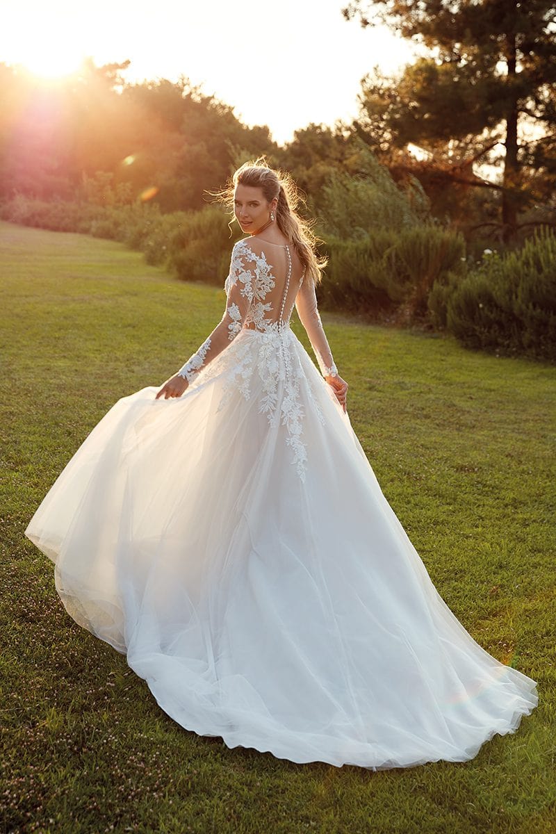 http://luxereduxbridal.com/cdn/shop/files/Eddy-K-EK1461-Wedding-Dress2_1200x1200.jpg?v=1687451142