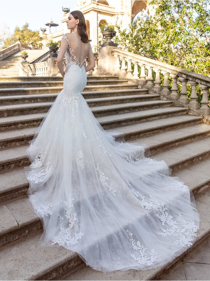 Élysée by Enzoani Narcisse - Size 10