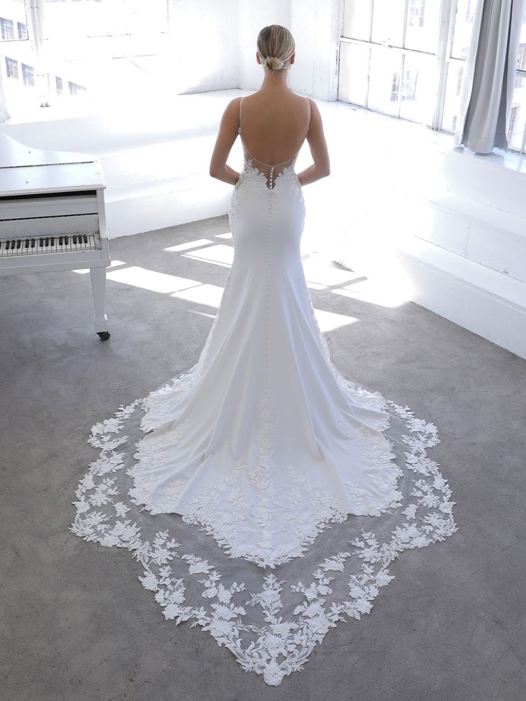 Blue by Enzoani Nigella - Size 8