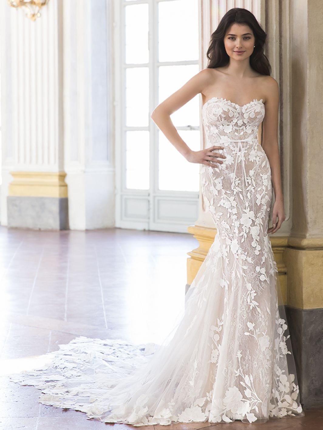 Enzoani Tracie