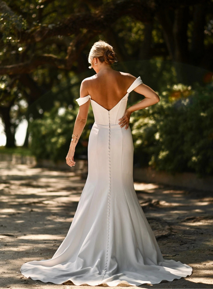 Essense of Australia D3864 - Size 16