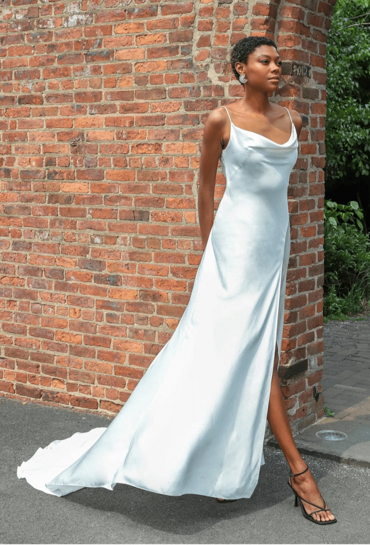 Essense of Australia D3981 - Size 12