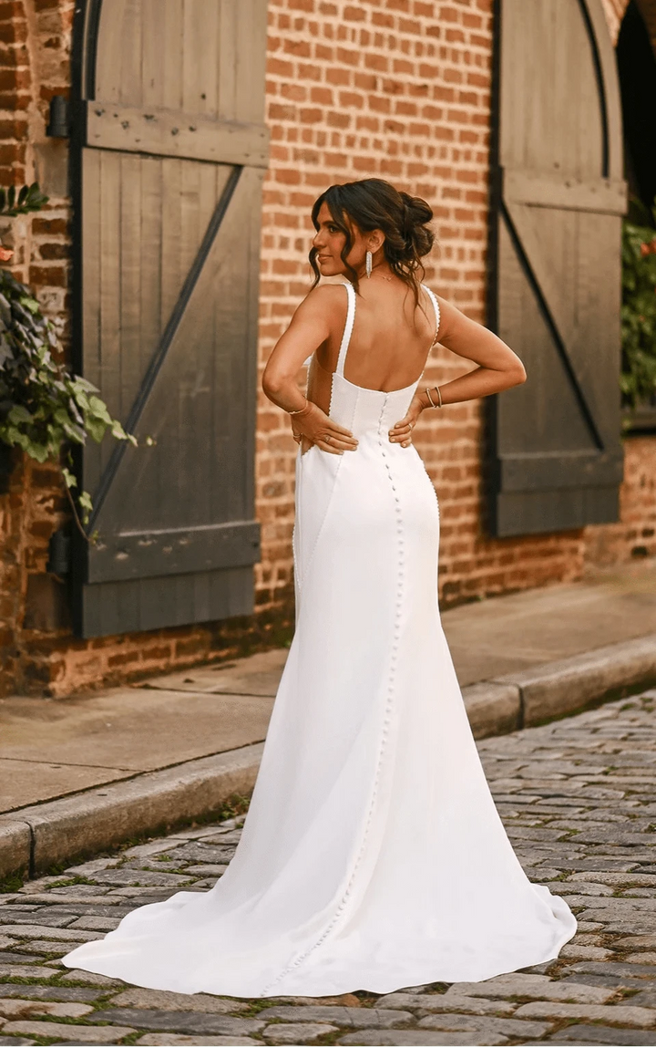 Essense of Australia D4101 - Size 12