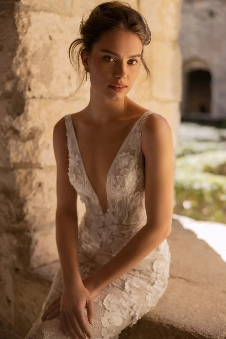 Eva Lendel Santiago - Size 10