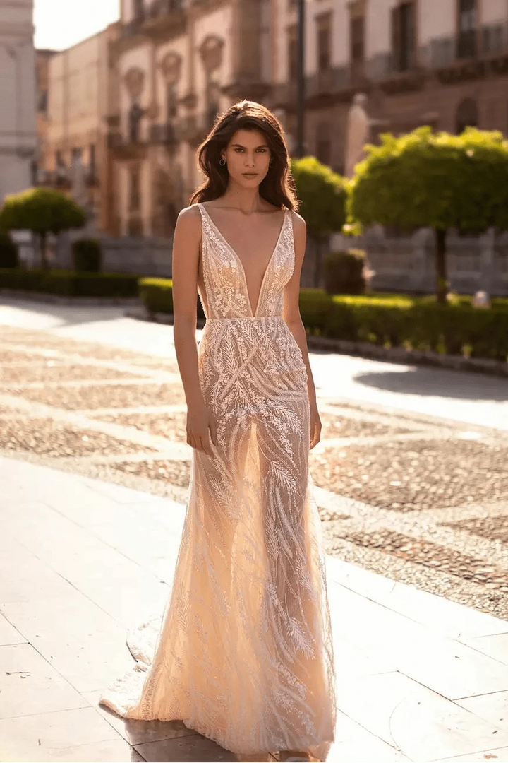 Eva Lendel Taylor - Size 10