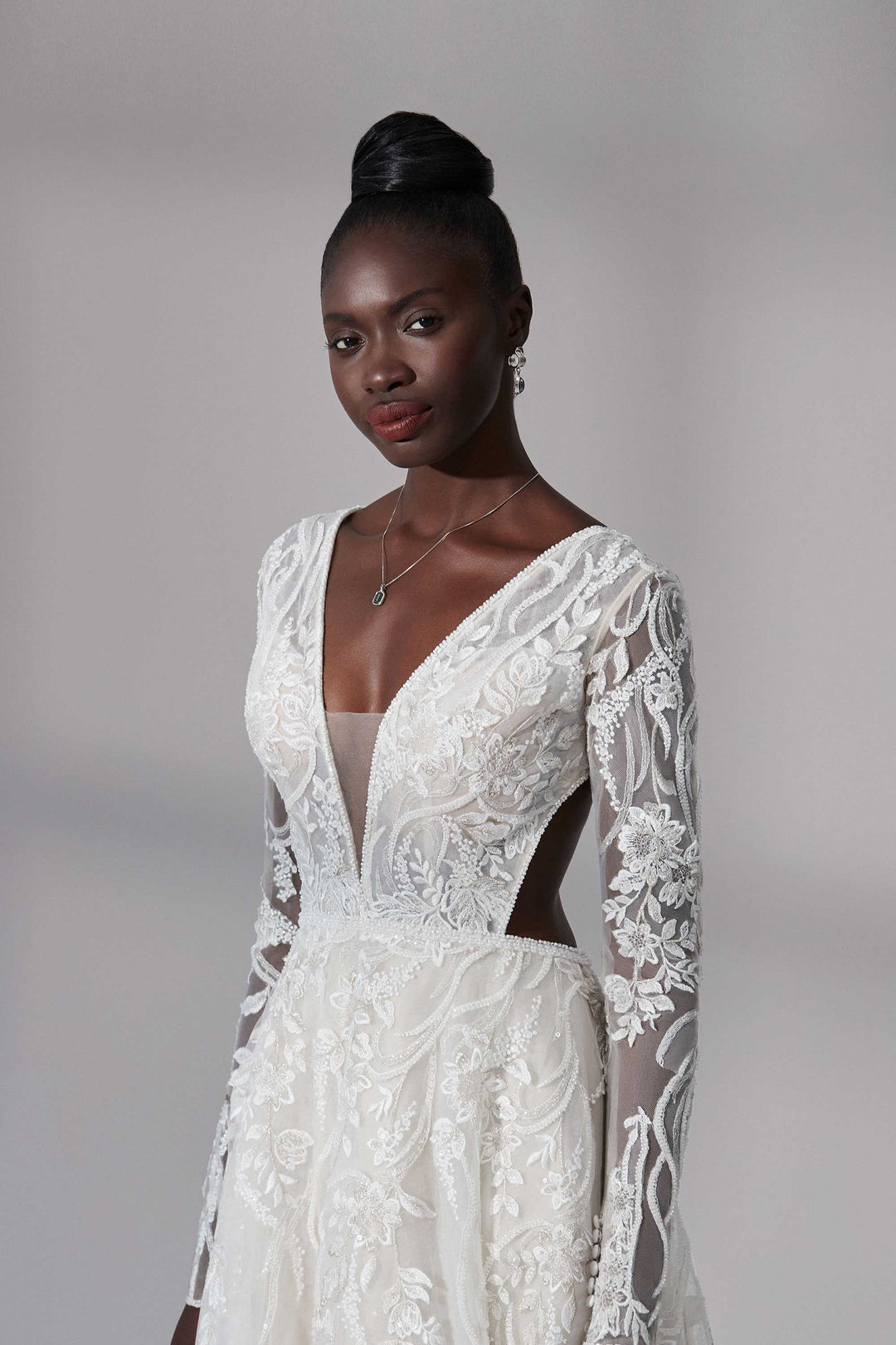 Signature by Justin Alexander Higgins - Size 14