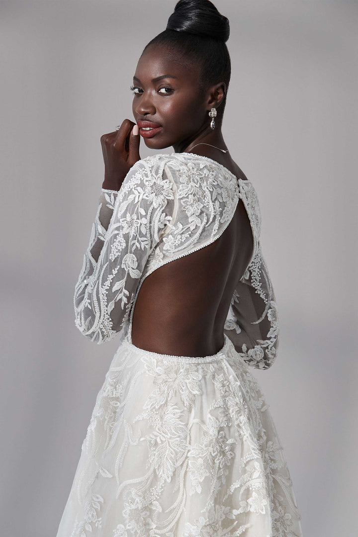 Signature by Justin Alexander Higgins - Size 14