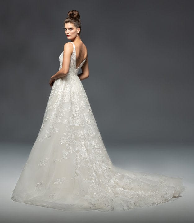 Lazaro Adelaide - Size 14