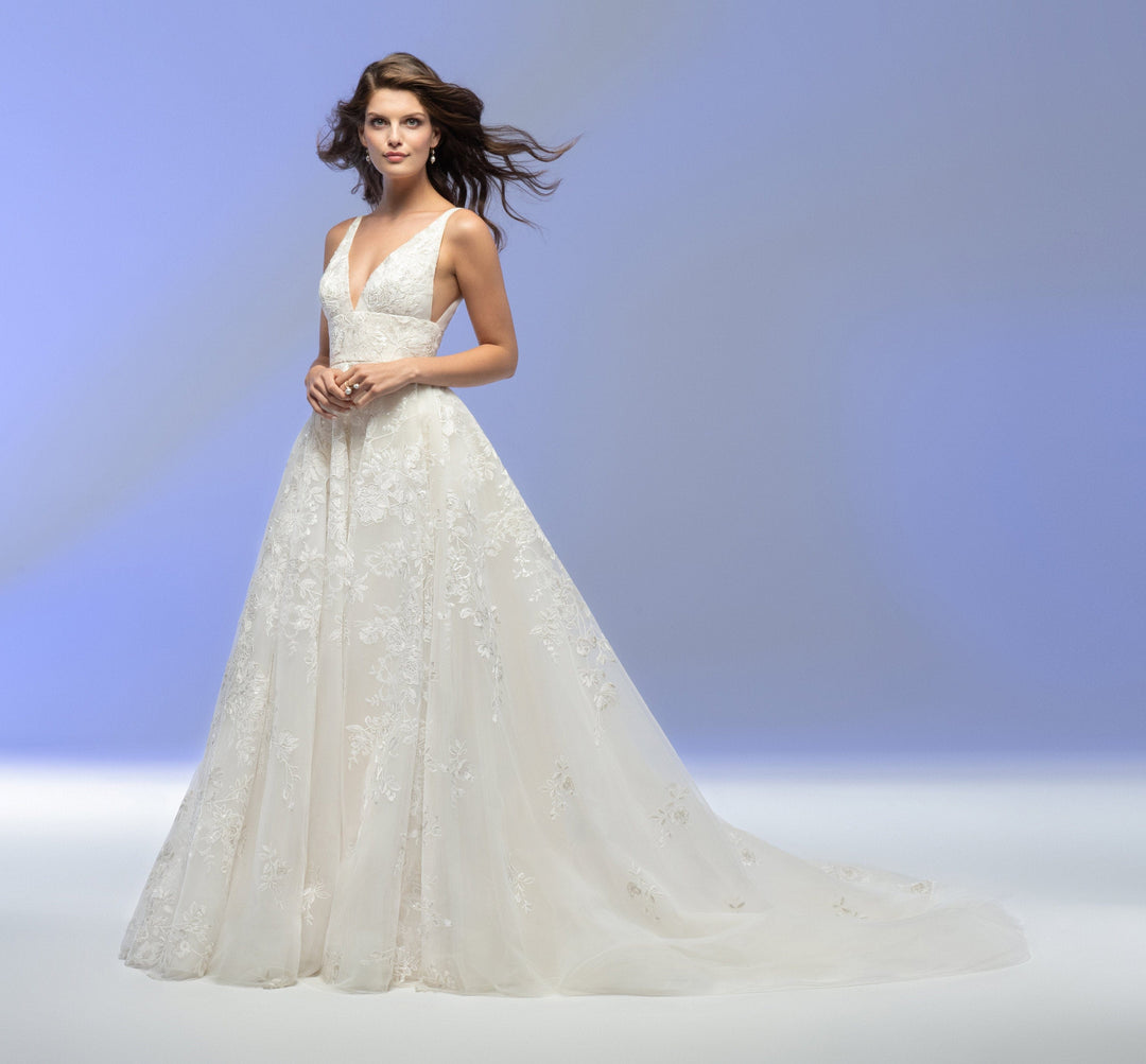 Lazaro Adelaide - Size 14