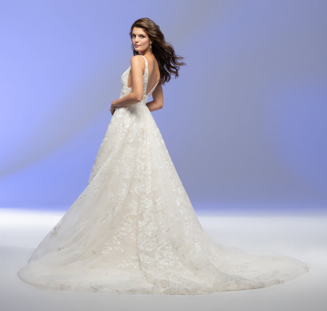 Lazaro Adelaide - Size 14
