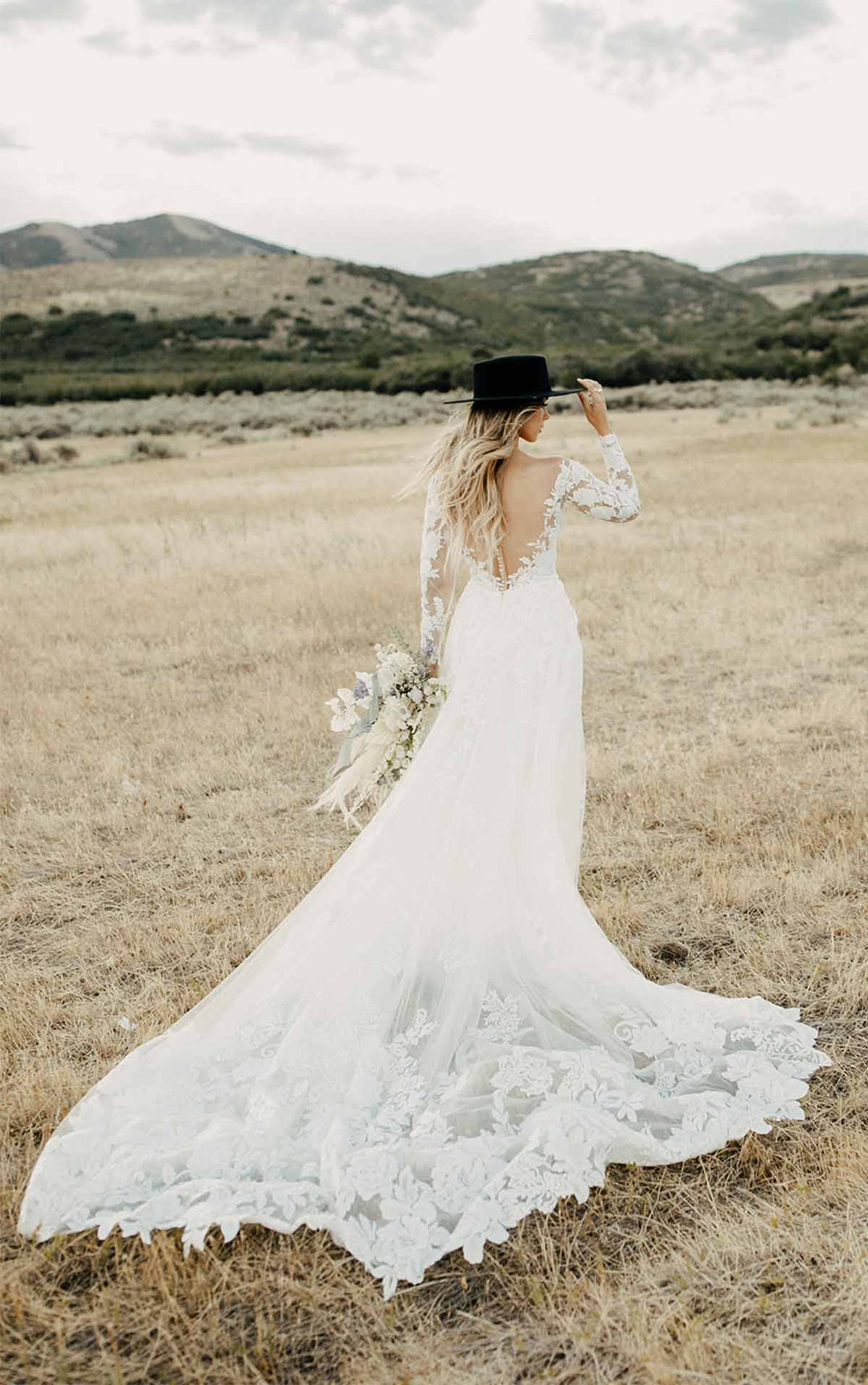 Martina Liana 1337 - Size 12