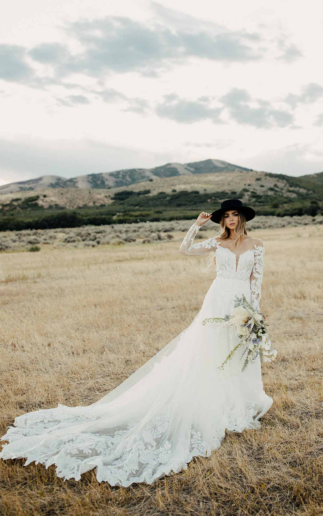 Martina Liana 1337 - Size 12