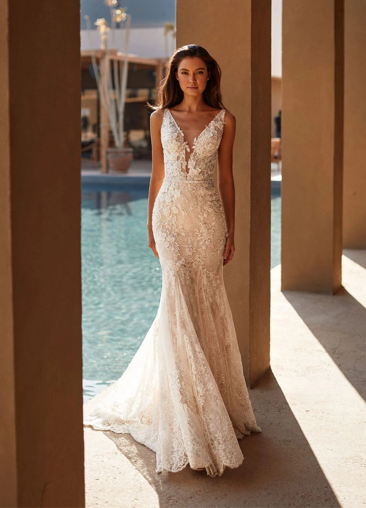 Milla Nova Kristina - Size 6