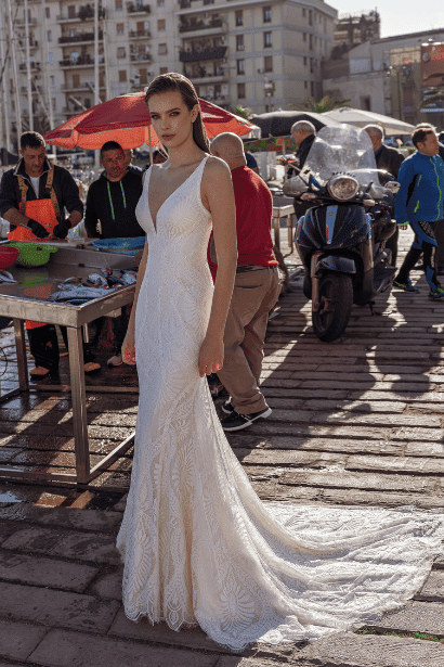 Modeca Selina - Size 16