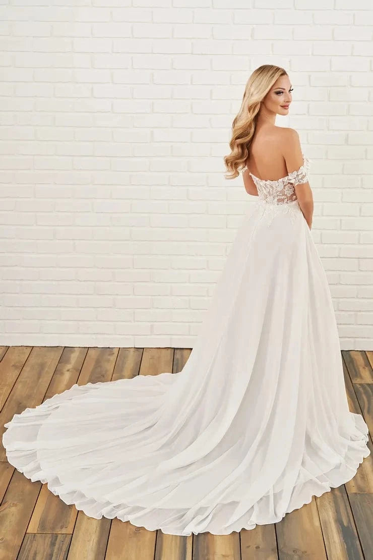 Enchanting by Mon Cheri E511 - Size 14 Size Chart