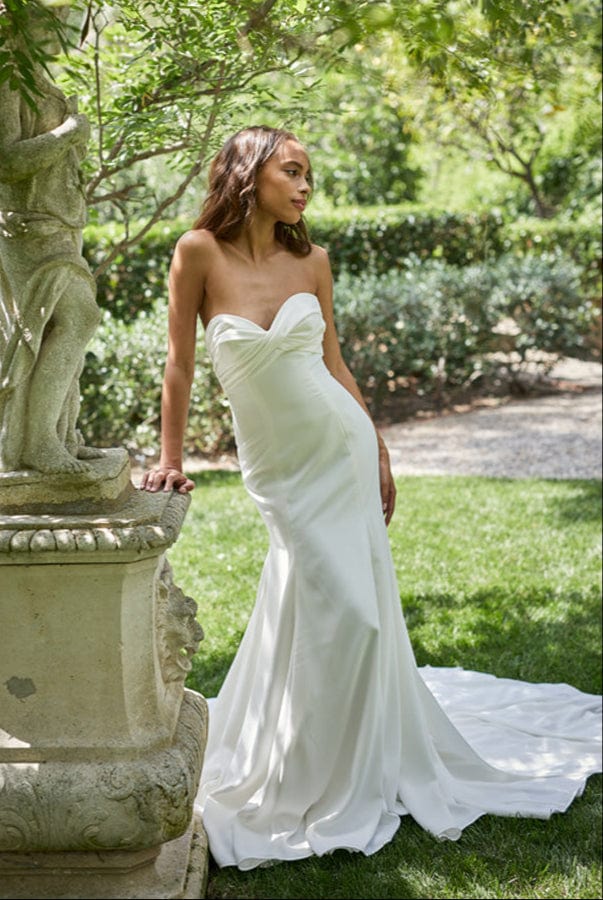 Bliss by Monique Lhuillier BL21112