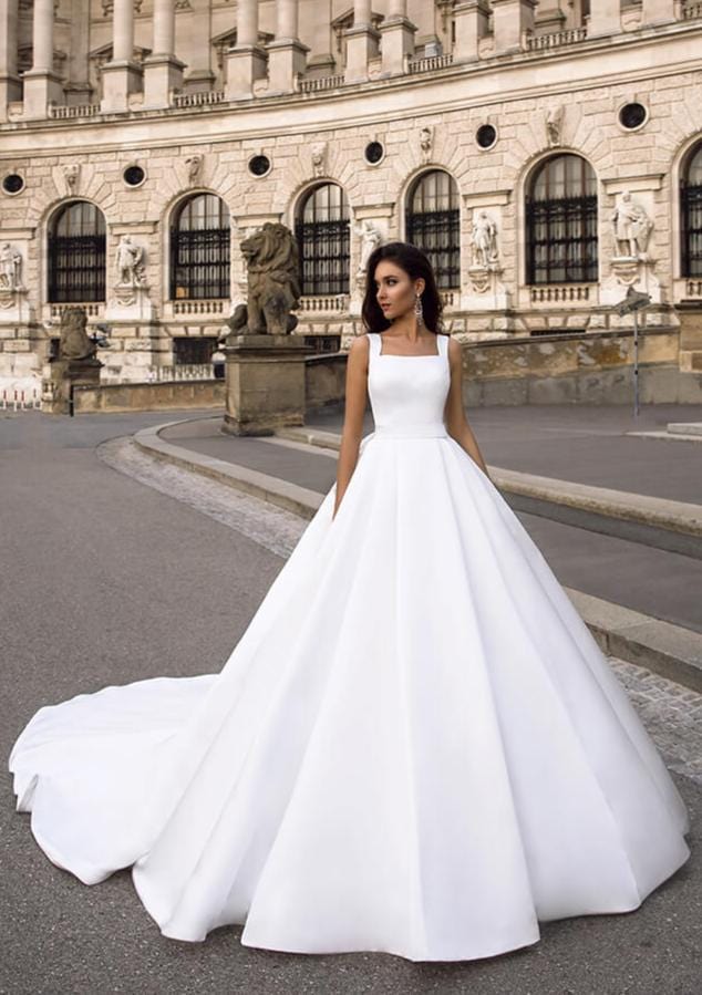 Oksana Mukha Vienna Size – Luxe Redux Bridal