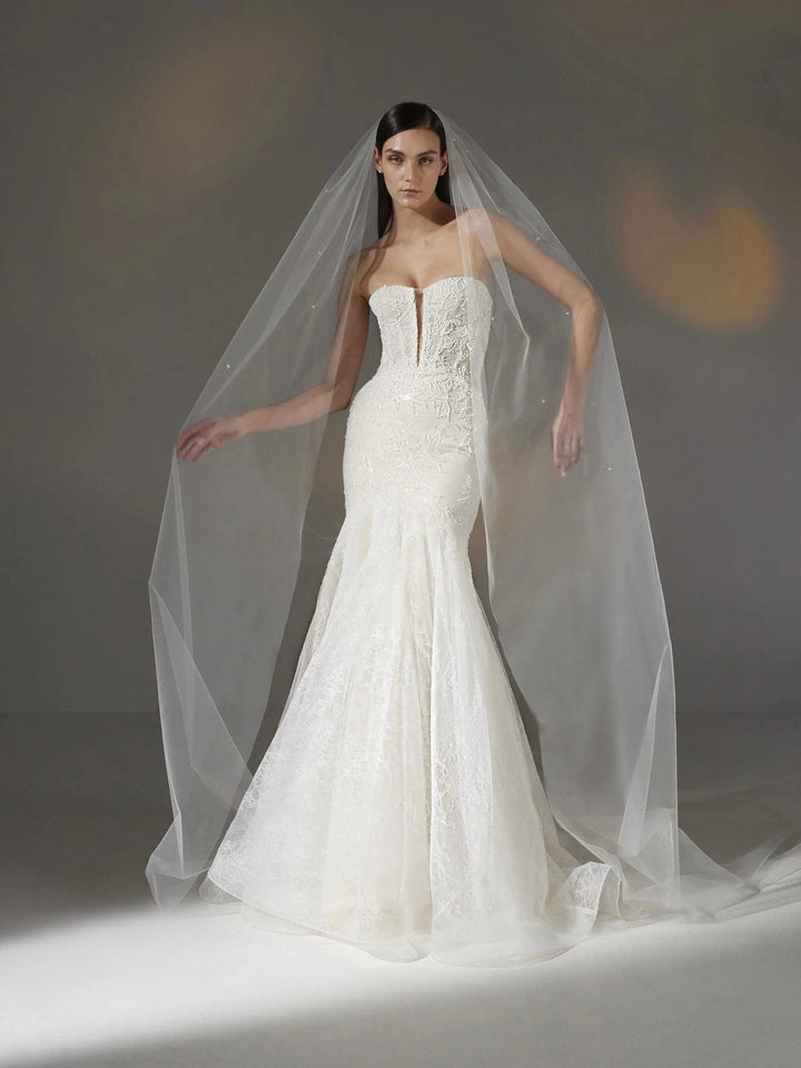 Pronovias Alura - Size 8