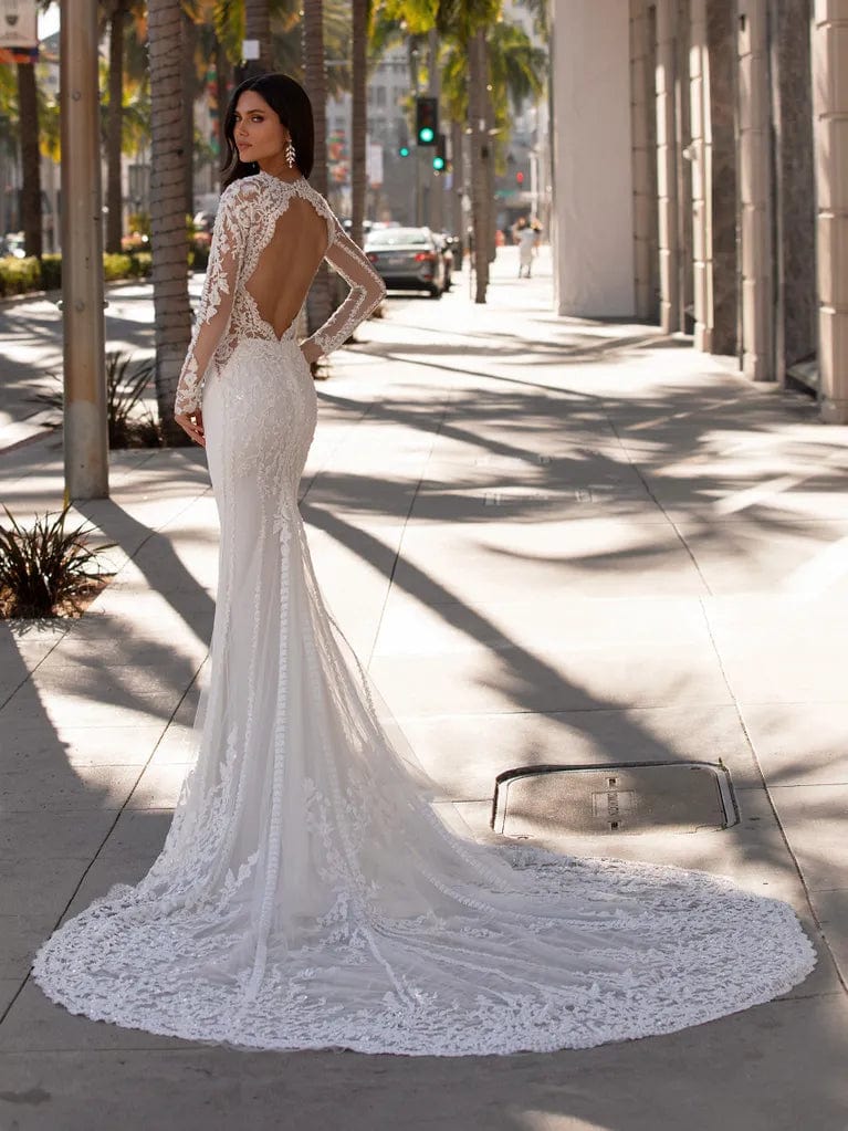 Pronovias Designer