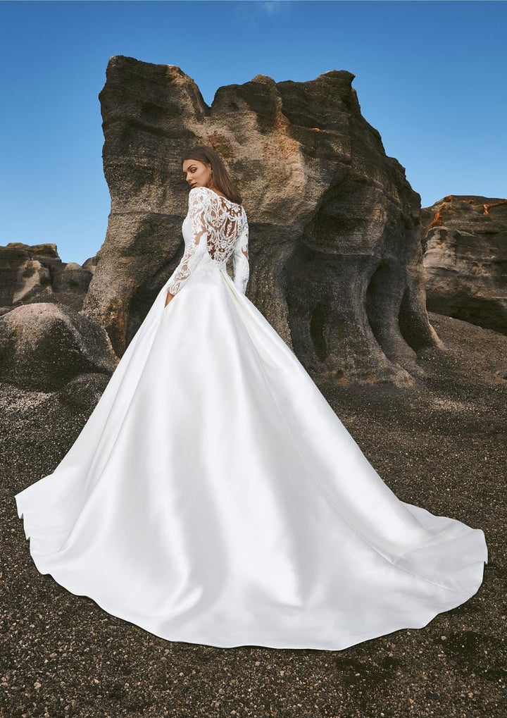 Pronovias Bangioc - Size 10