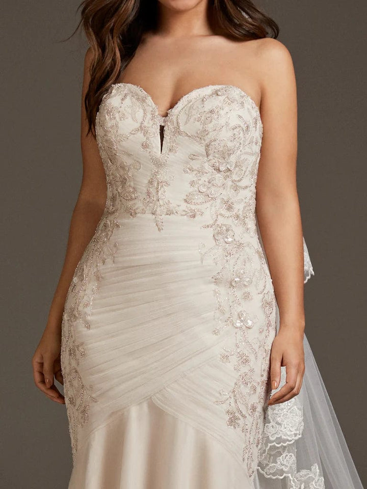 Pronovias Halo - Size 16