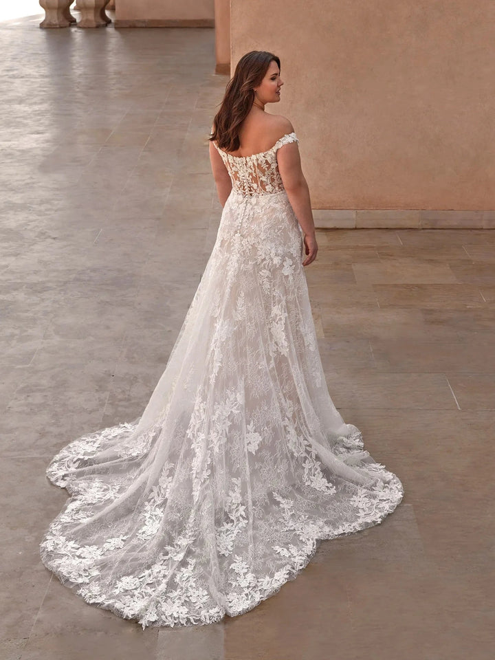 Pronovias Phuket - Size 26