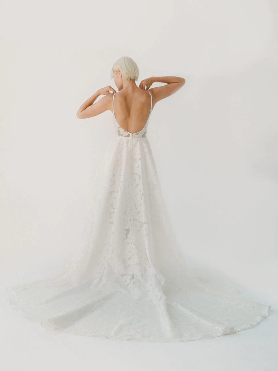 Truvelle Bridal Annie - Size 22