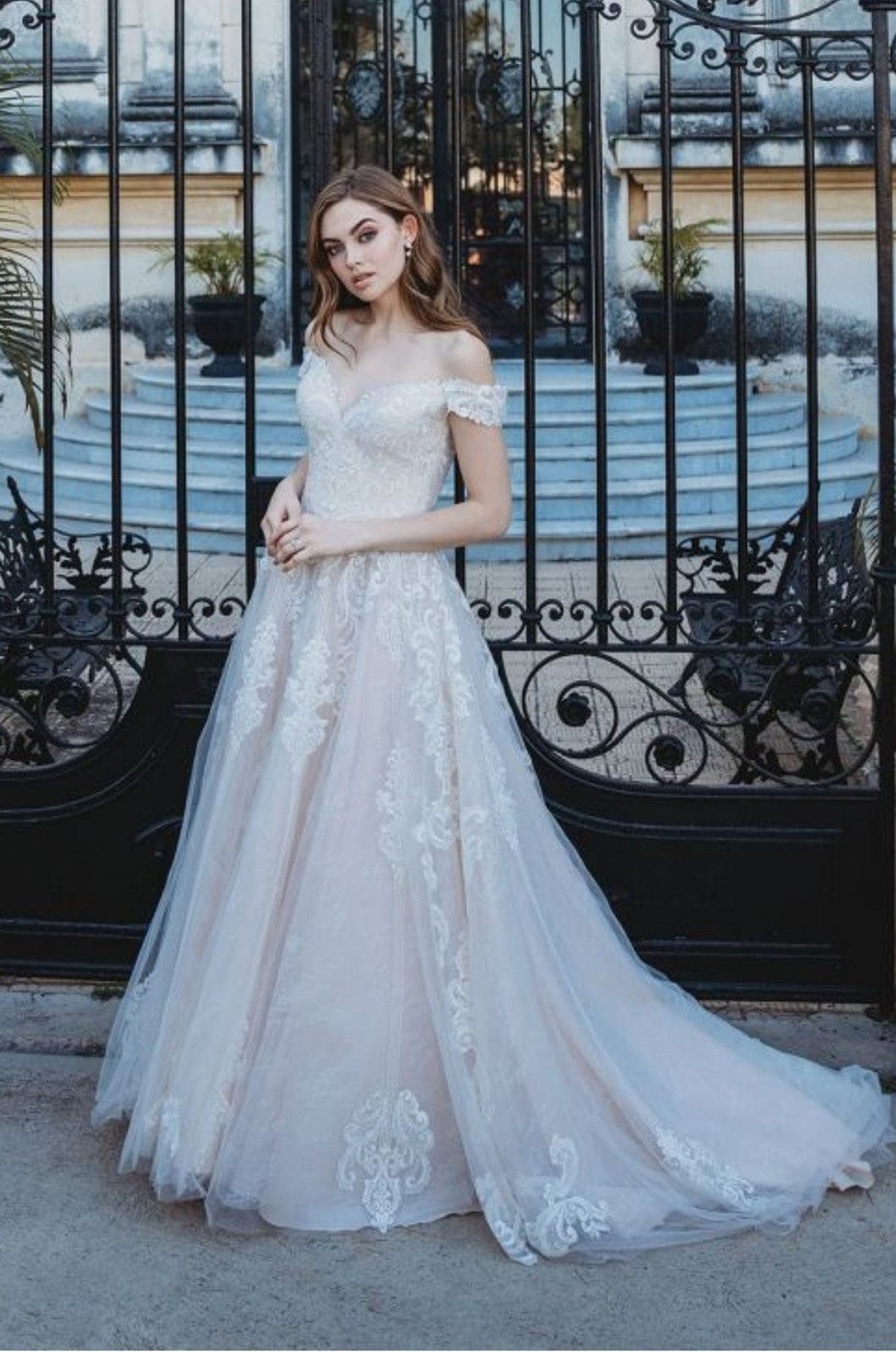 Allure 9619 - Size 14 Luxe Redux Bridal Allure 9619 - Size 14 Luxe Redux Bridal