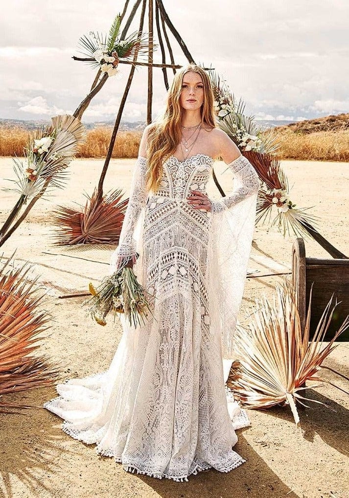 All Who Wander Shane Size 10 – Luxe Redux Bridal