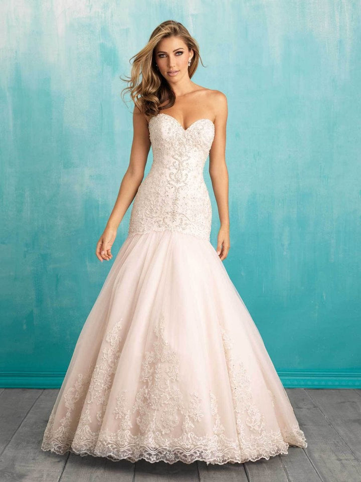 Allure 9325 - Size 8