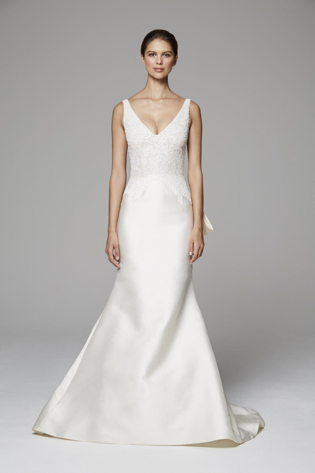 Anne Barge Celine - Size 10