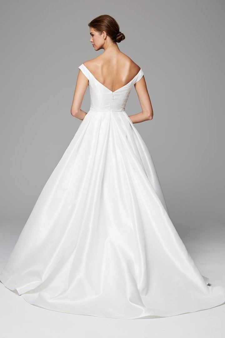 Anne Barge Sloane - Size 10