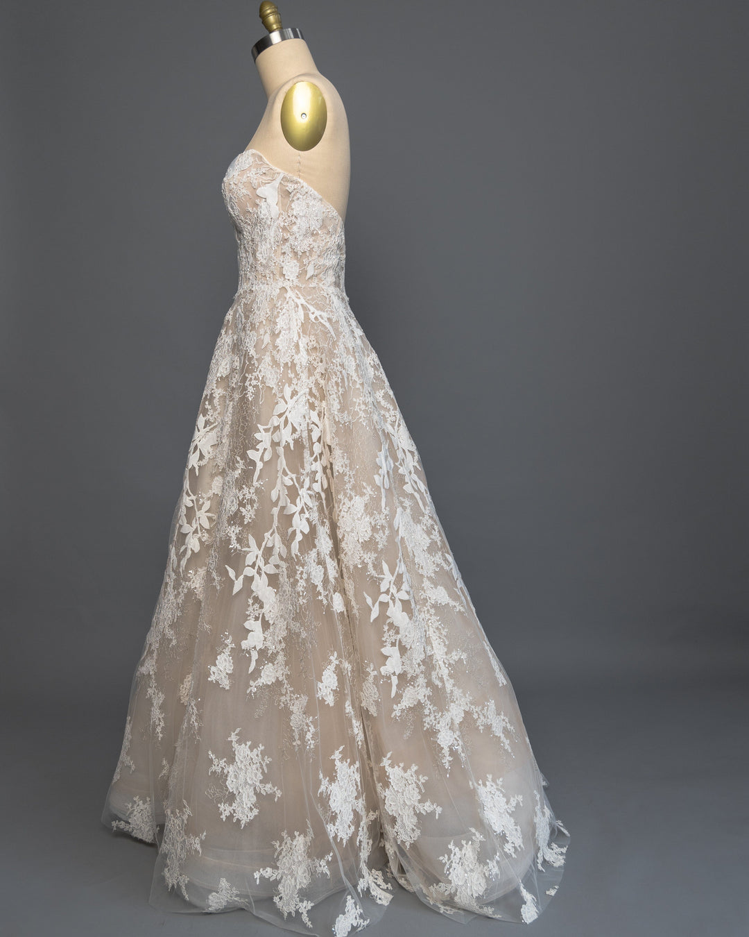 Anne Barge Luca - Size 12