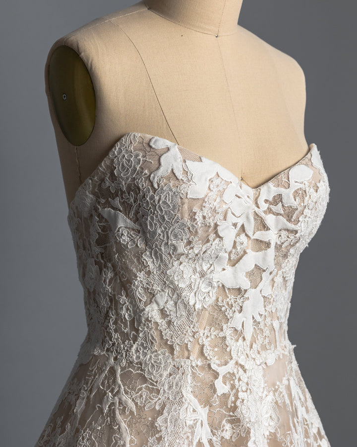 Anne Barge Luca - Size 12