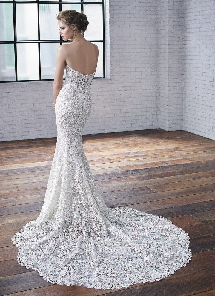 Badgley Mischka Celine - Size 12