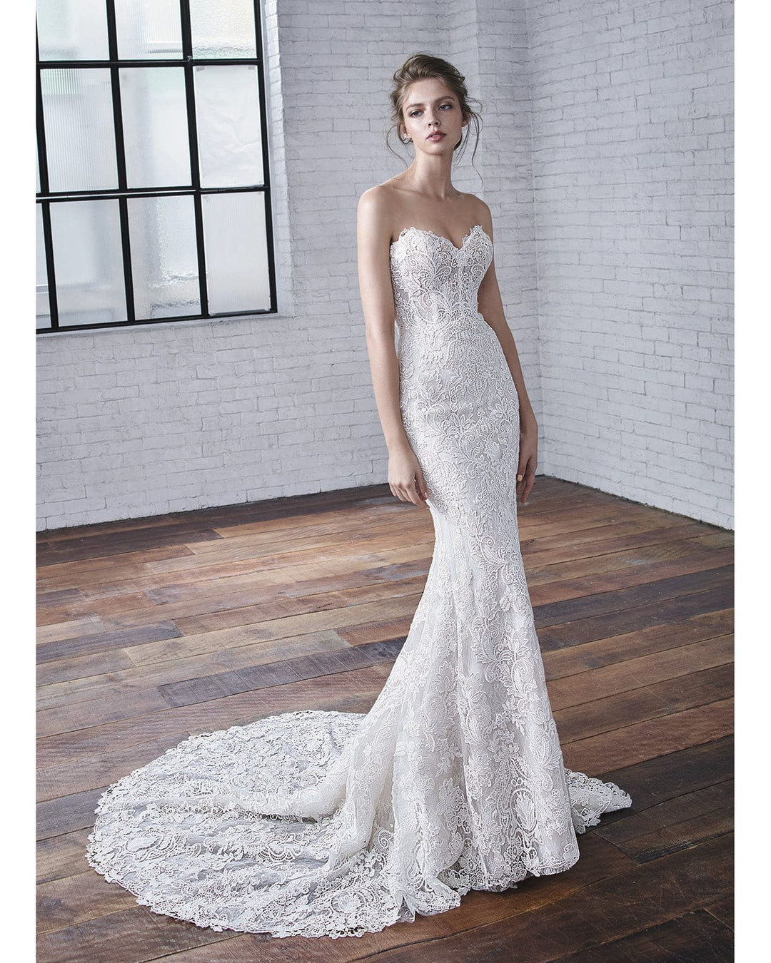 Badgley Mischka Celine - Size 14
