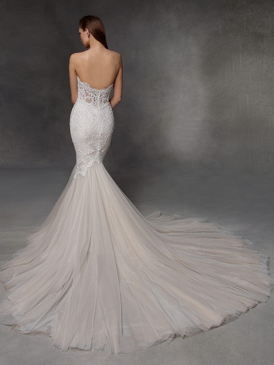 Badgley Mischka Daenerys - Size 12
