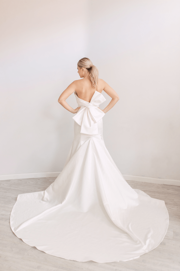 Bliss by Monique Lhuillier BL19201 - Size 4