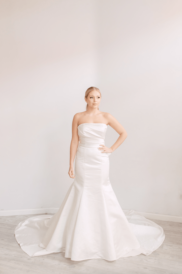 Bliss by Monique Lhuillier BL19201 - Size 4