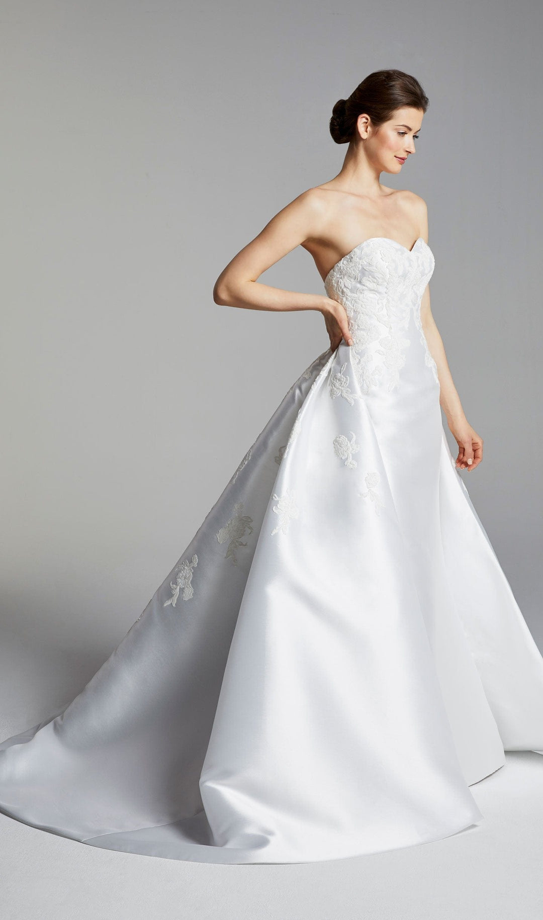Blue Willow by Anne Barge Bianca - Size 12