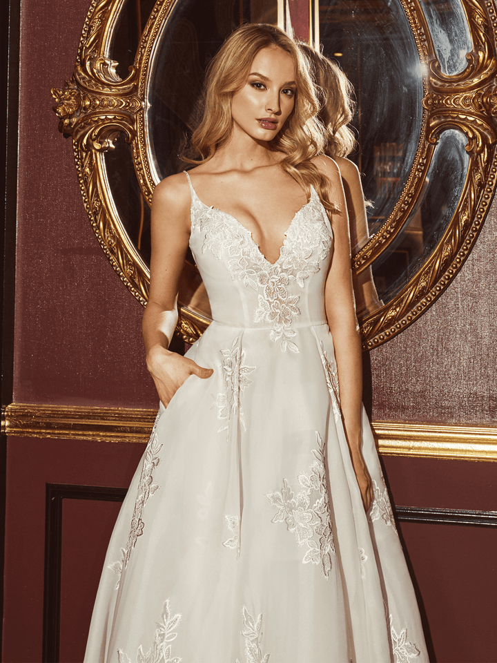 Calla Blanche Rachel - Size 12